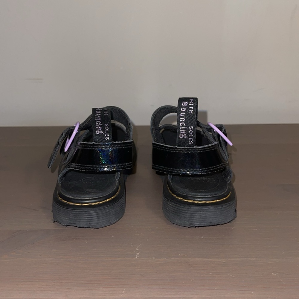 Dr. Martens “Marlowe Hearts” Patent Black Mary Jane Sandals - Girl’s Size 2 - Picture 7 of 11
